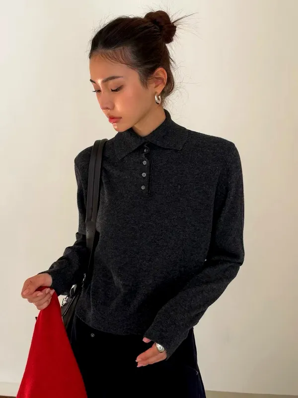 Stylish and Minimalist Women's T-Shirt, Elegantly Versatile