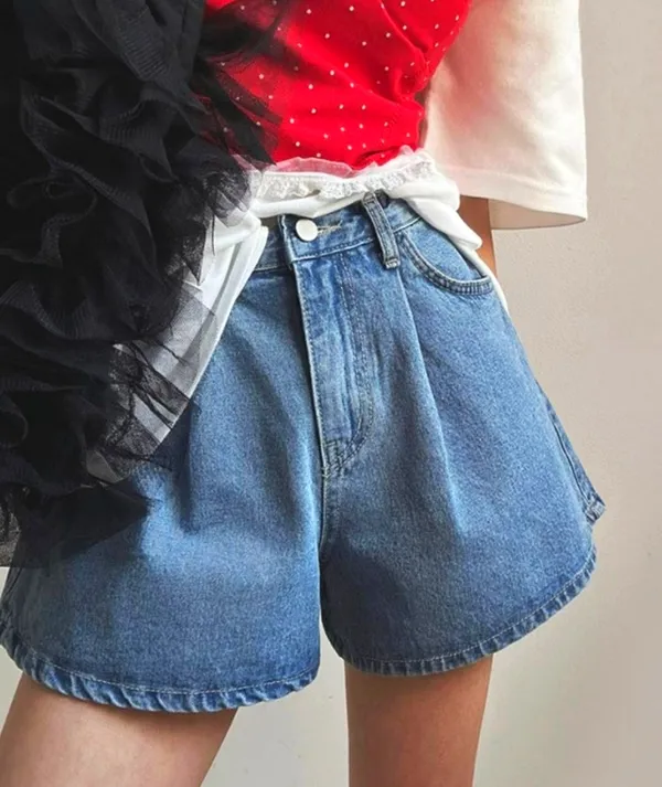 Stylish Casual Denim Shorts for Effortless Summer Looks