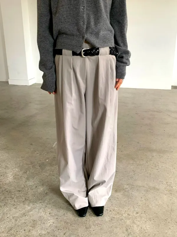 Loose Fit Casual Pants - Lightweight and Comfortable for Daily Wear