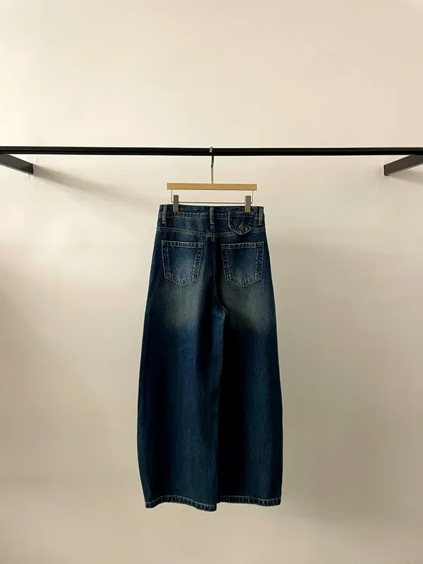Stylish Loose High-Waisted Jeans - Comfort Meets Versatility