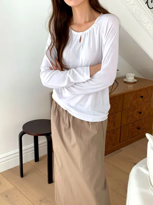 เสื้อผู้หญิงสไตล์มินิมอลทันสมัย น้ำหนักเบา ระบายอากาศได้ดี เหมาะสำหรับกระโปรง