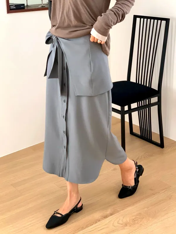 Elegant Women's Dress Skirt, Lightweight and Comfortable, Perfect for Pairing