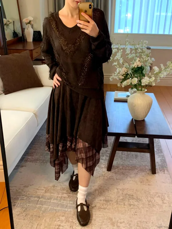 Elegant Vintage Women's Top - Comfortable and Breathable
