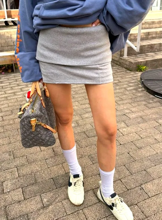 Stylish Casual Gray Skirt, Show Your Youthful Vigor