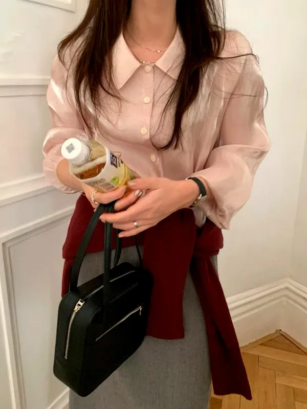 Kemeja Sutera Elegan, Atasan Wanita Mewah