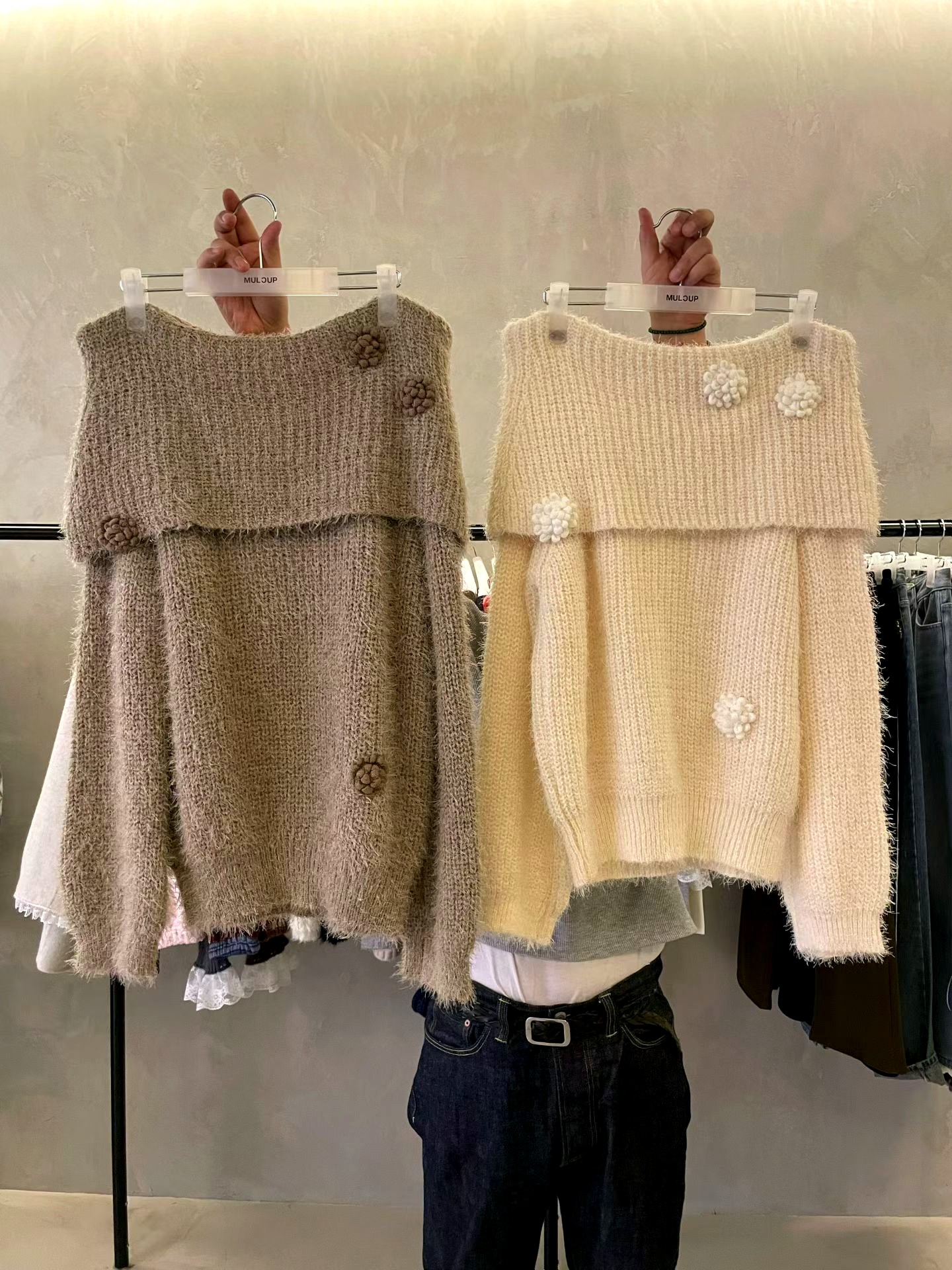 따뜻하고 편안한 꽃 장식 스웨터 - 가을과 겨울 필수 아이템