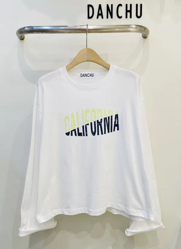 เสื้อยืดแขนยาวลายพิมพ์แคลิฟอร์เนียสไตล์ทันสมัย