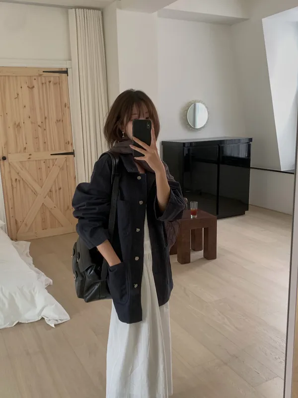 Minimalist Women's Jacket, Comfortable and Versatile for Spring and Autumn