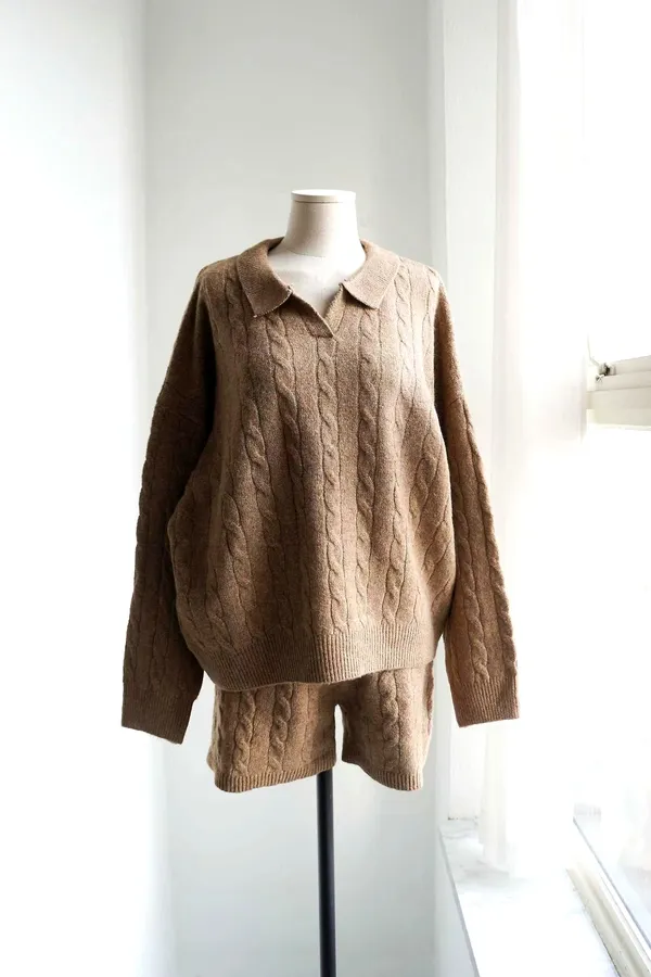 Cozy and Stylish Knit Set for Fall and Winter