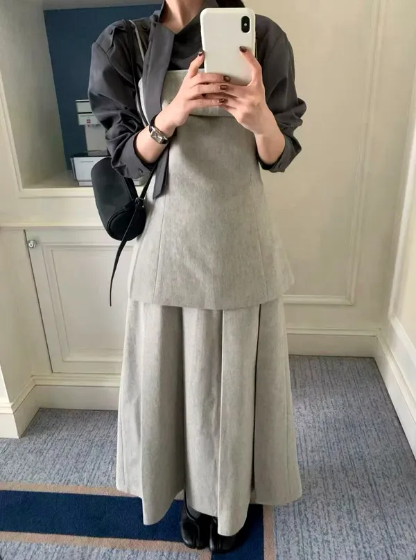 Elegant Women's Outfit Set - Fashionable Two-Piece Dress
