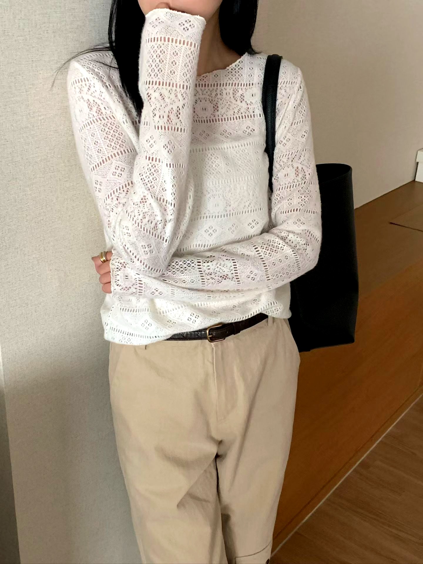 패셔너블한 시스루 레이스 여성 탑, 우아하고 다재다능한