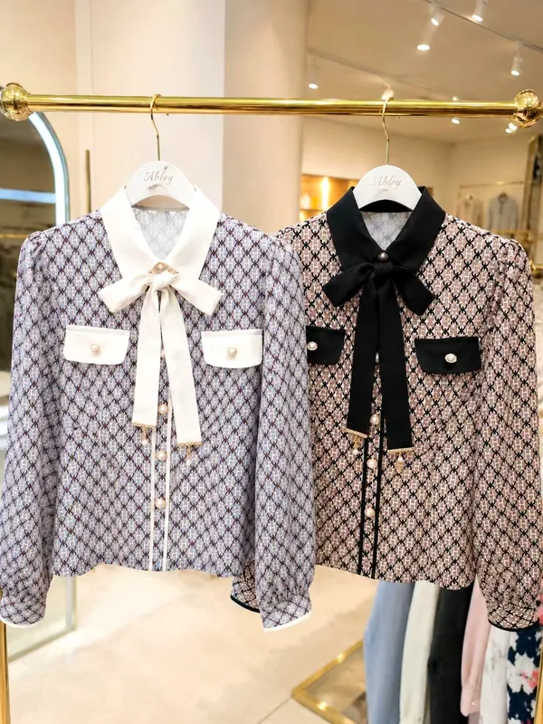 Elegant Printed Women's Top with Stylish Bow Design