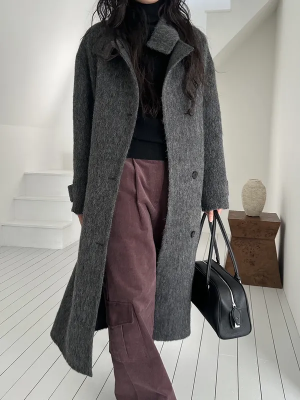 Elegant Gray Wool Coat - Fashionable and Versatile