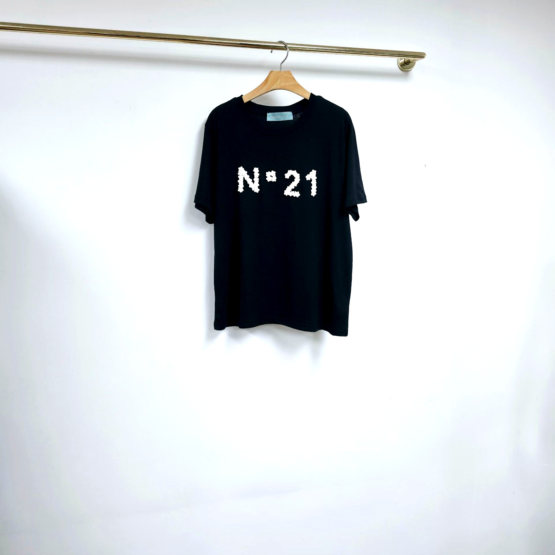 ์คํ์ผ๋ฆฌ์ ๋ฏธ๋๋ฉ ๋ธ๋ Nยฐ21 ํ๋ฆฐํธ ํฐ์
์ธ