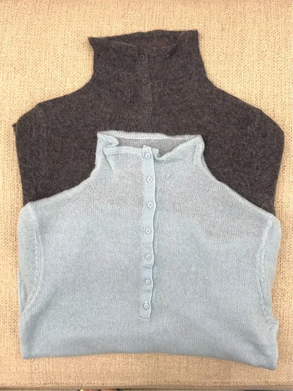 Elegant and Simple Women's Turtleneck Top, Soft and Comfortable Knitwear