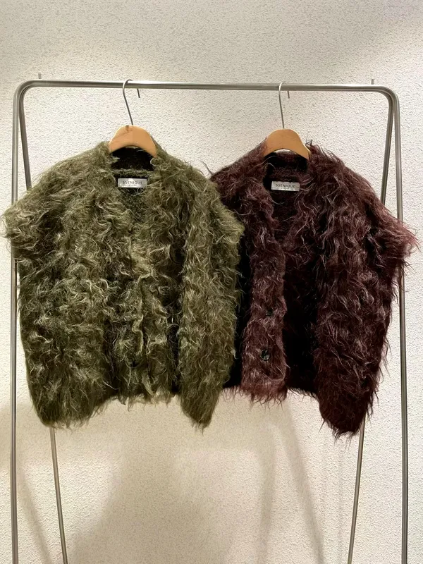 Stylish Plush Coat - Warmth Meets Individuality