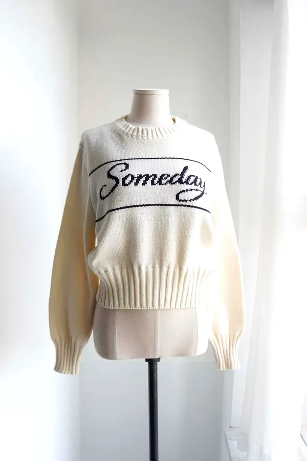簡約時尚字母刺繡女裝上衣
