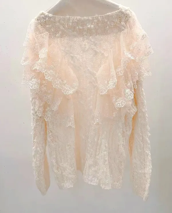 Elegant Lace Trim Women's Top, Lightweight and Breathable