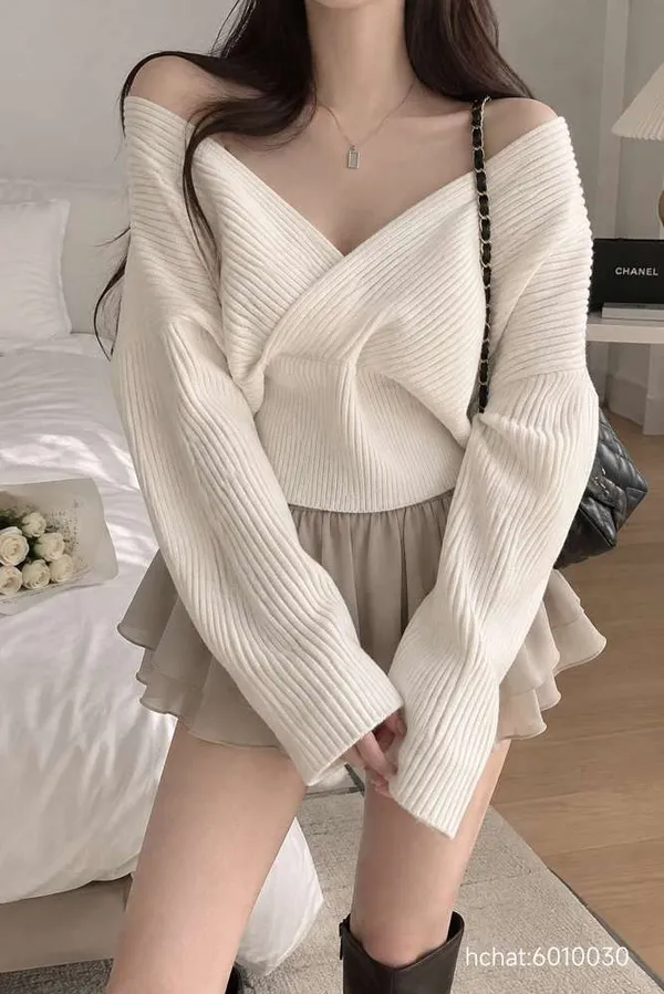 Elegant Knitted Cardigan, Perfectly Paired with Skirts