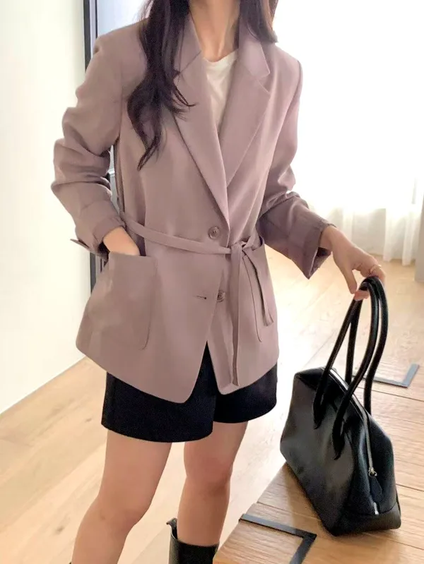 Stylish and Elegant Women's Jacket, Lightweight and Comfortable, Perfect Match