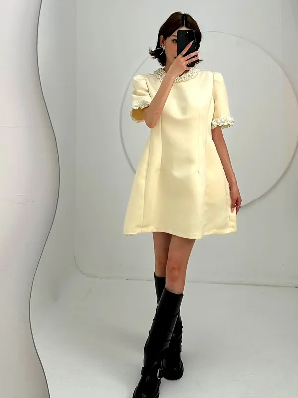 Sweet Lace Collar Short Sleeve Dress - Exudes Elegant Charm