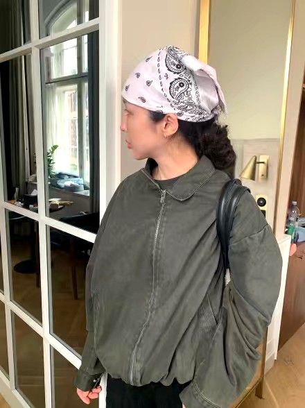 스타일리시한 캐주얼 여성 재킷, 가볍고 편안하며, maybebaby 45888과 완벽한 조화