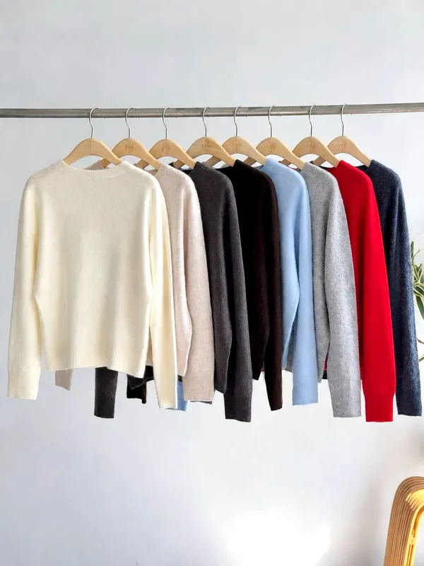 Pakaian Sweater Wanita Lembut dan Selesa dengan Reka Bentuk Leher Bulat Klasik