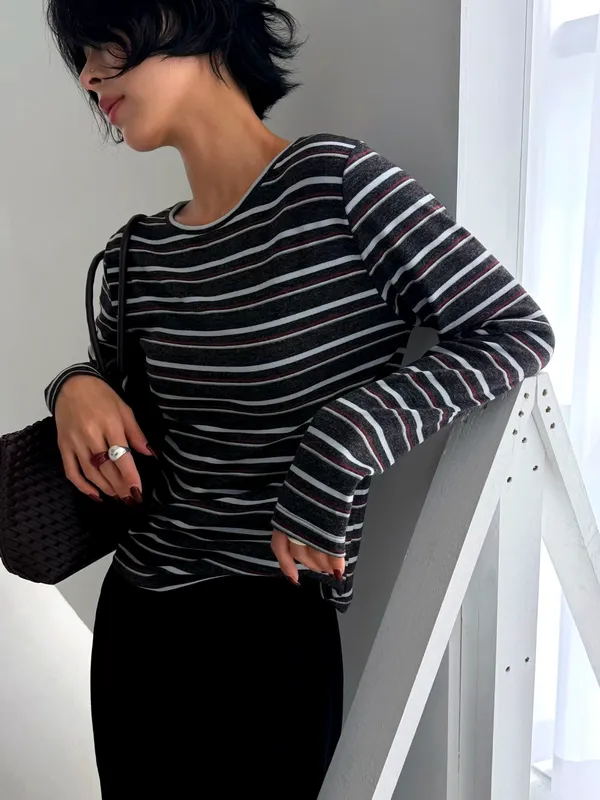 Stylish Striped Women's T-Shirt - Comfortable and Versatile