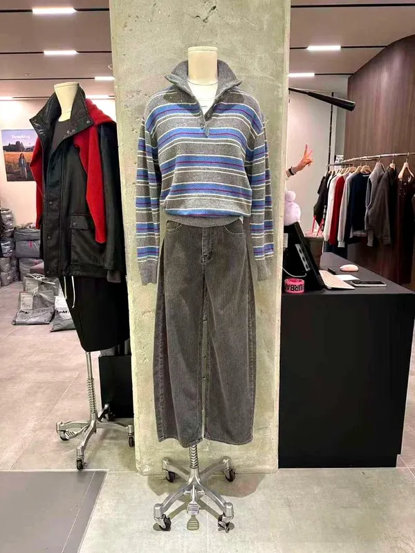 Stylish Striped Women's Top - Comfortable Casual Style
