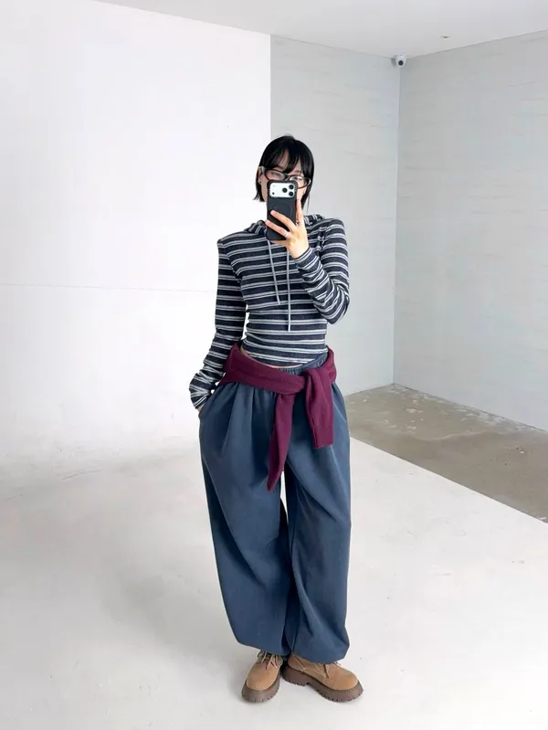 Striped Hooded Sweatshirt - Comfortable and Casual Style