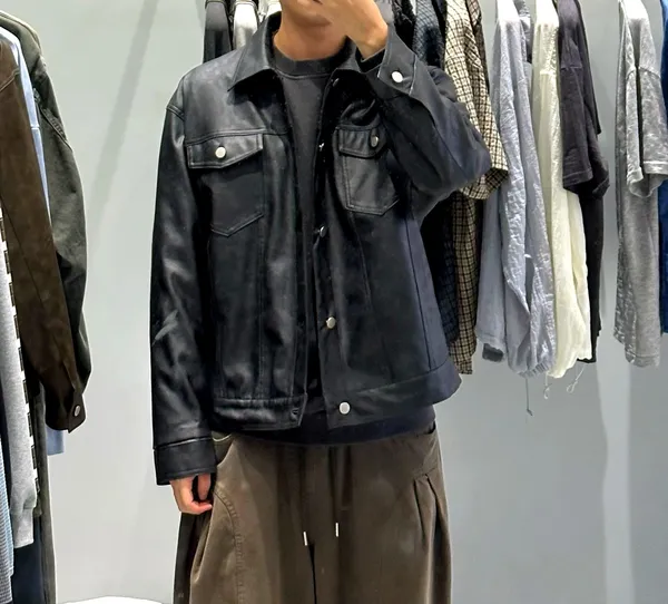 Stylish Men's Leather Jacket, Classic Design, Perfect Match