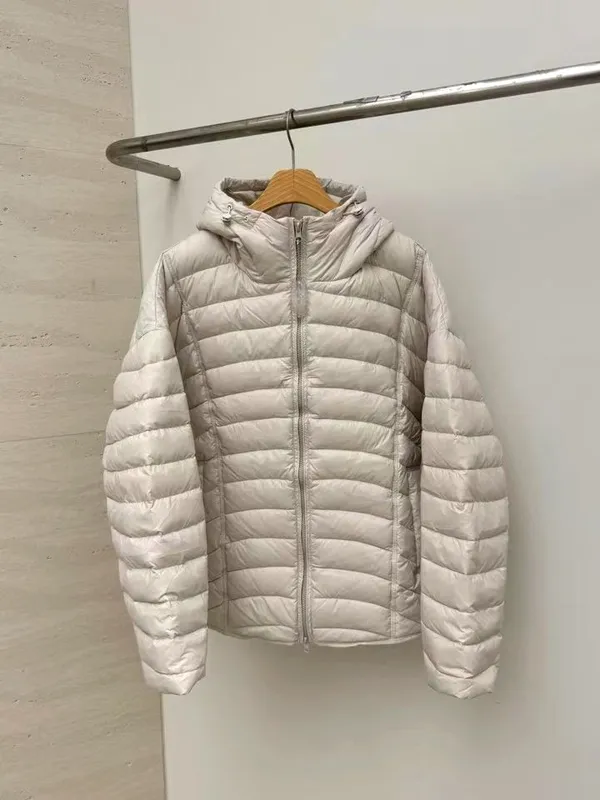 Stylish Warm Men's Jacket, Lightweight and Comfortable for Fall and Winter