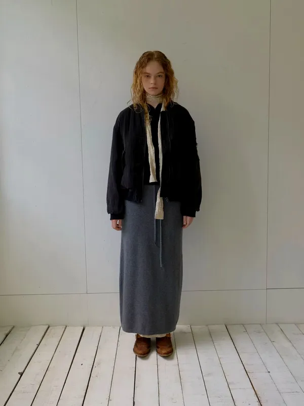 Stylish and Minimalist Women's Jacket, Lightweight and Comfortable, Perfect for Pairing
