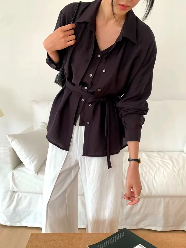 Elegant and Minimalist Women's Top with Comfortable Breathable Design