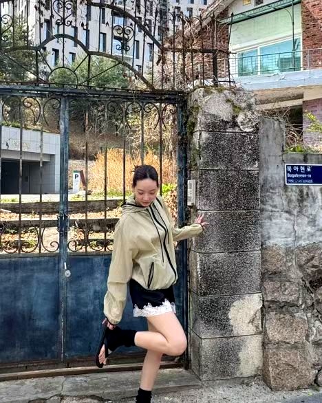 패셔너블 캐주얼 여성 탑, 가벼우며 통기성이 뛰어나며 완벽한 조화