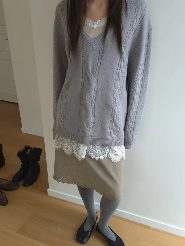 Elegant Knit Sweater - Fashionable and Versatile, Soft and Comfortable