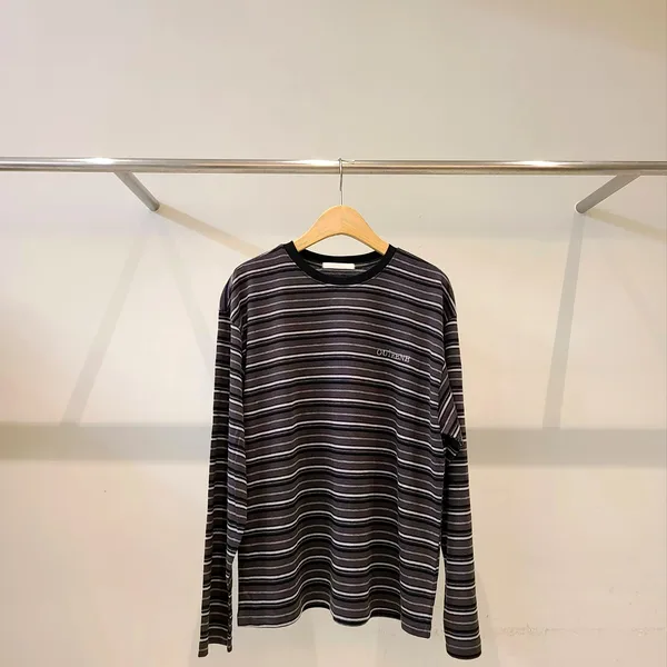 Stylish Striped Long Sleeve Top - Comfortable and Versatile