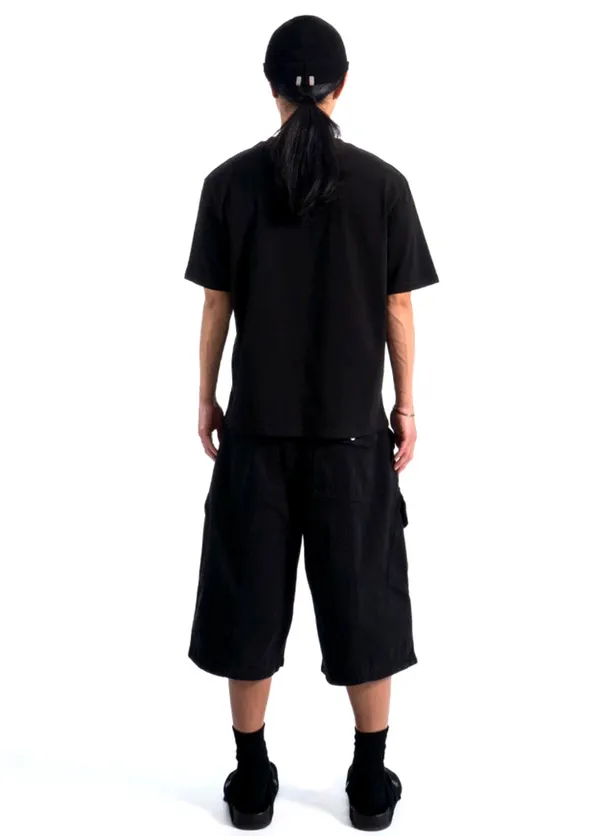 Stylish Minimalist Black Short Sleeve T-Shirt for Men