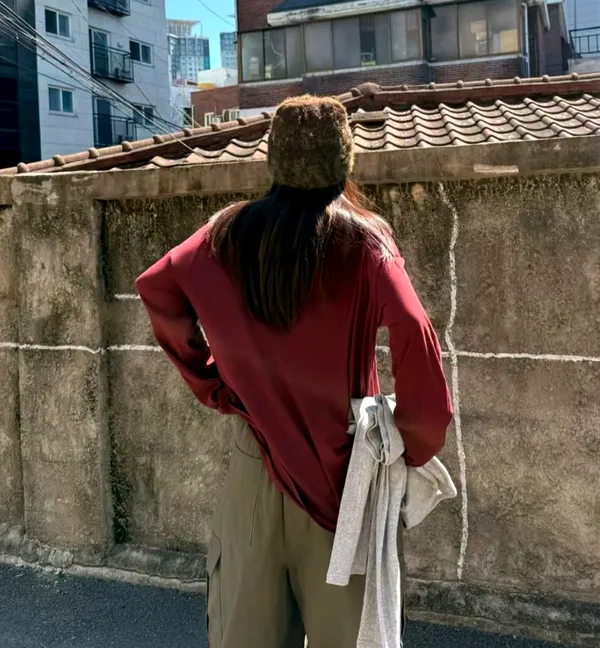 時尚休閒女裝上衣 T恤，舒適百搭