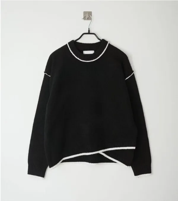 Fashionable Black Color-Blocked Sweater, Comfortable and Versatile