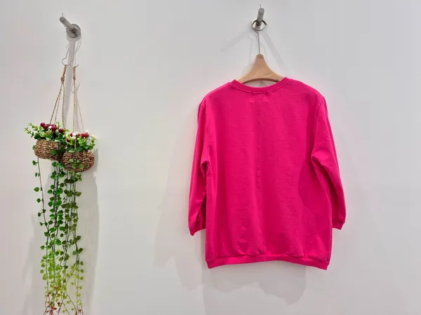 Trendy Eye-Catching Pink Women's Top - Comfortable Casual Style
