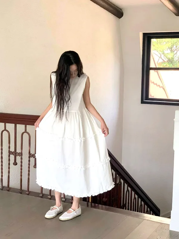Elegant White Dress - Lightweight and Flowing, a Summer Essential