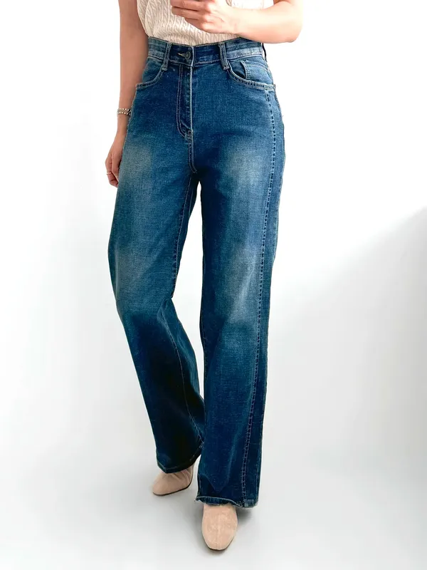 High-Waisted Loose Denim Jeans - A Must-Have for Fashion and Casual Wear