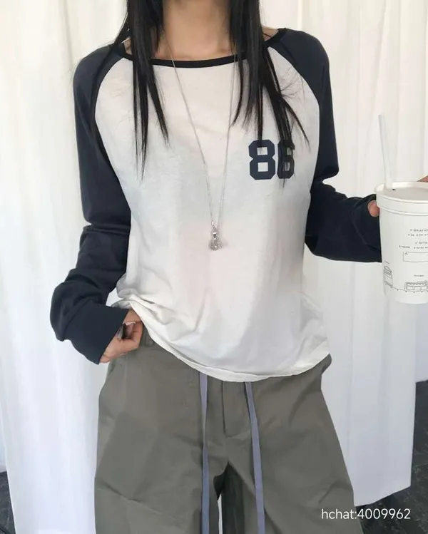 Sporty Long Sleeve T-Shirt for Ultimate Comfort