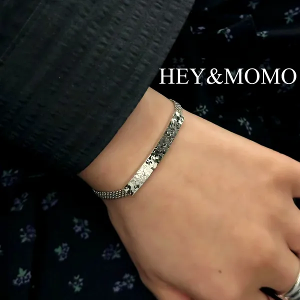 Chic and Minimalist Women's Accessory Bracelet
