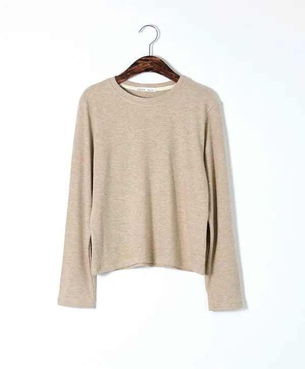 Minimalist Long Sleeve Women's Top - Comfortable and Versatile