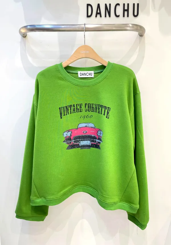 Vintage Print Hoodie - Fashionable and Casual Style