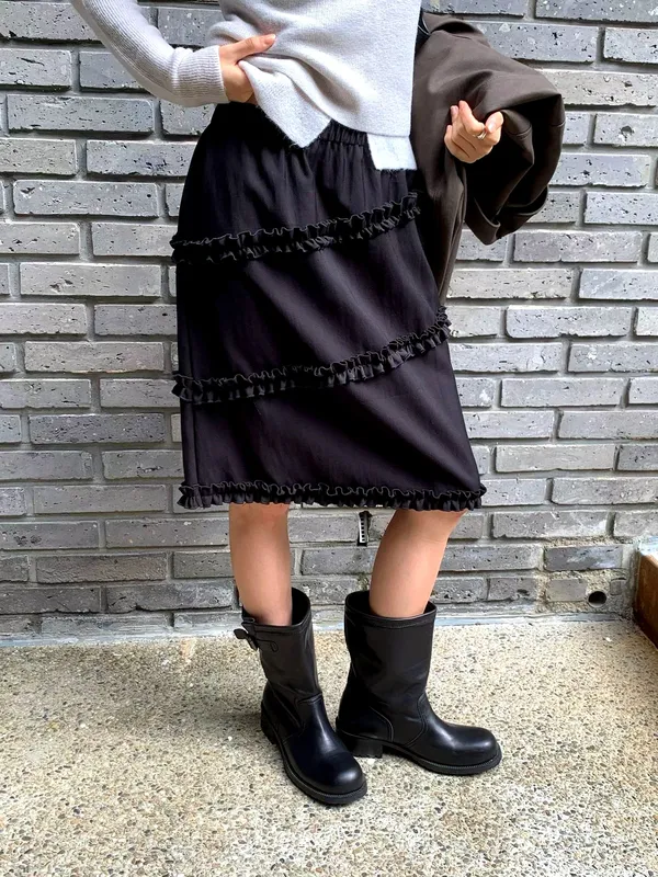 Stylish Versatile Women's Skirt with Layered Design for Elegance