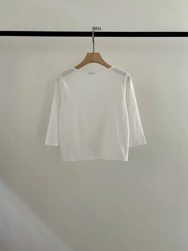 Minimalist Versatile Women's Top, Comfortable Solid Color Design