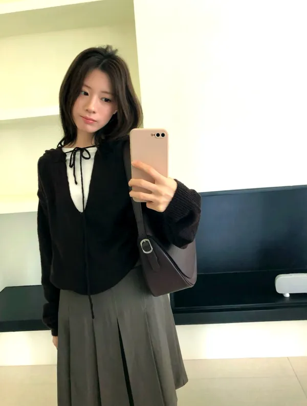 Fashionable Versatile Women's Top, Elegant and Comfortable Knitted Cardigan